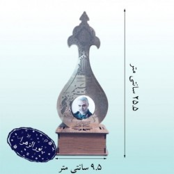 تندیس علم با تصویر سردار سلیمانی
